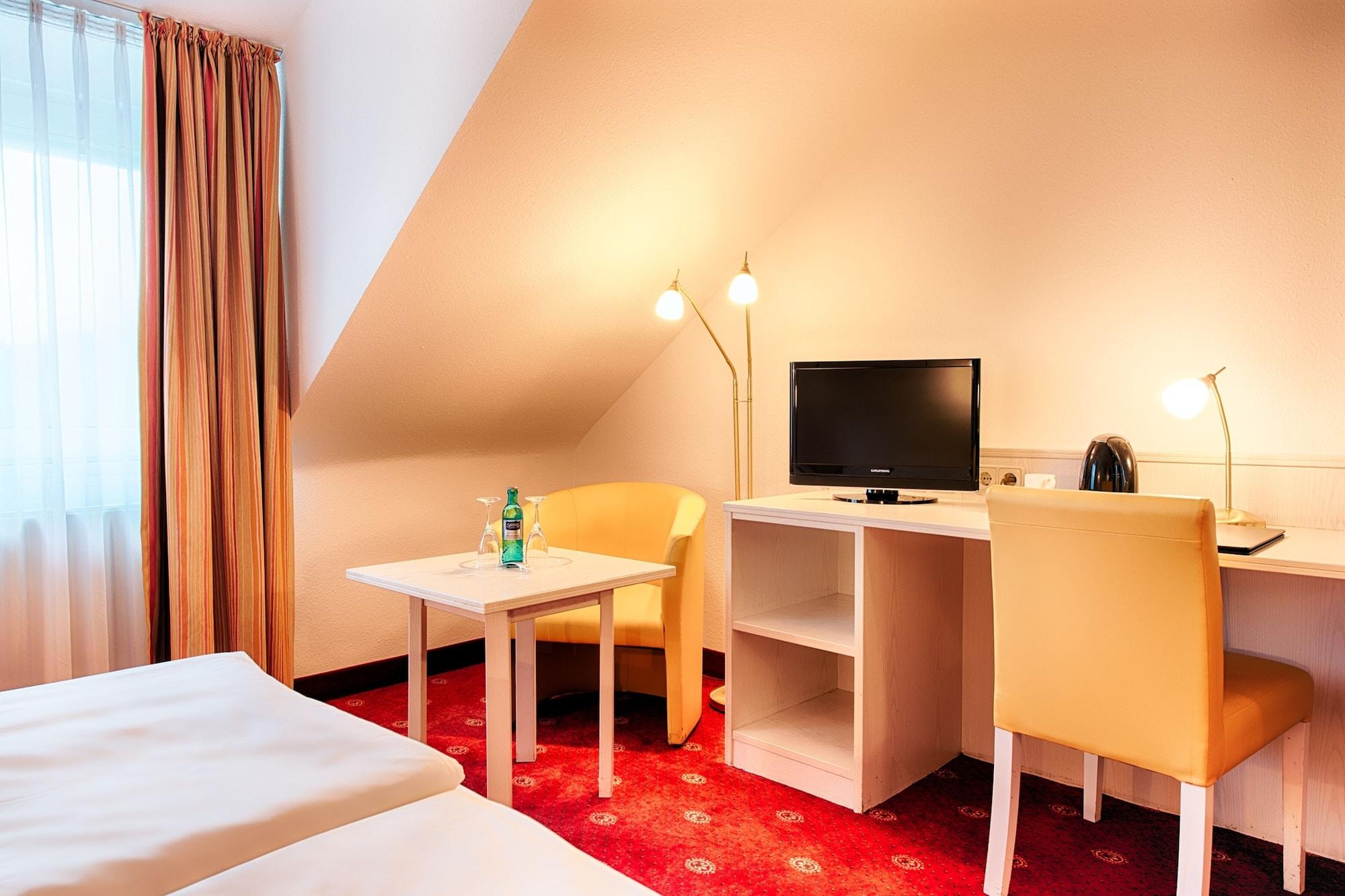 Achat Hotel Schwetzingen Heidelberg Экстерьер фото