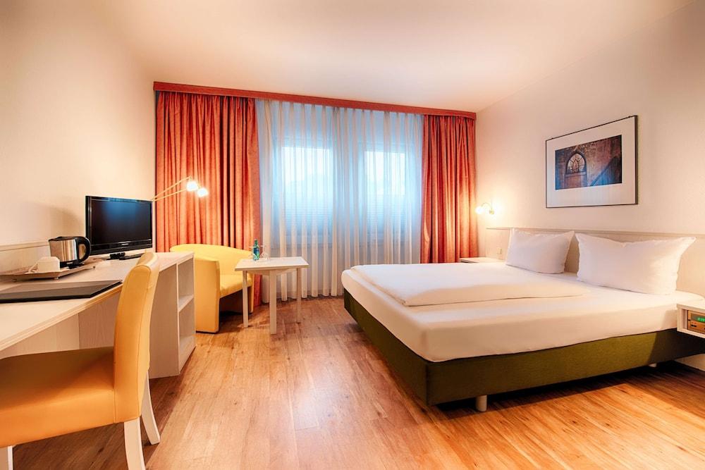 Achat Hotel Schwetzingen Heidelberg Экстерьер фото